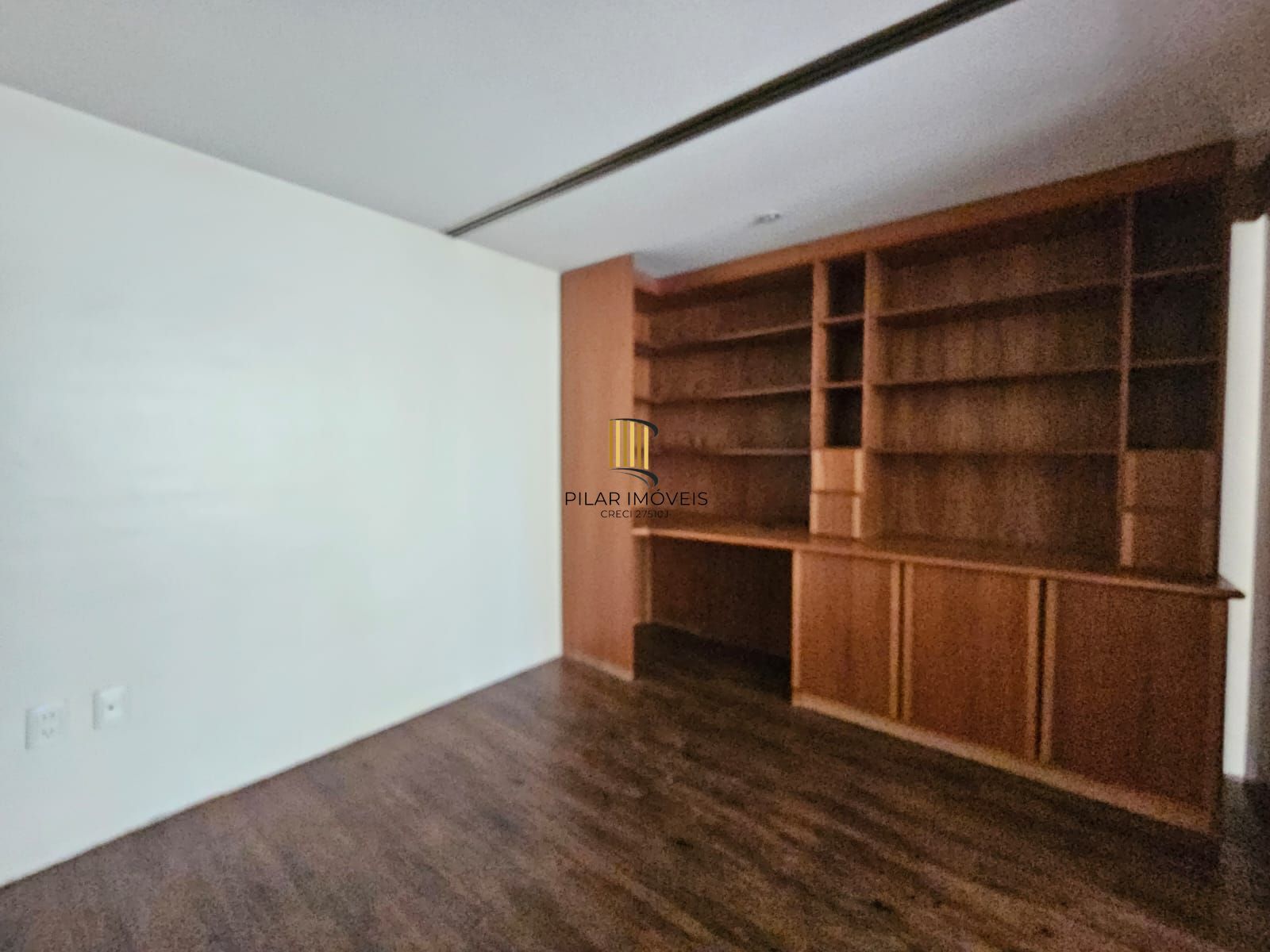 Conjunto comercial no Moinhos de Vento