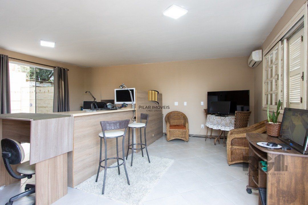 Casa 6 dormitórios no bairro Tristeza