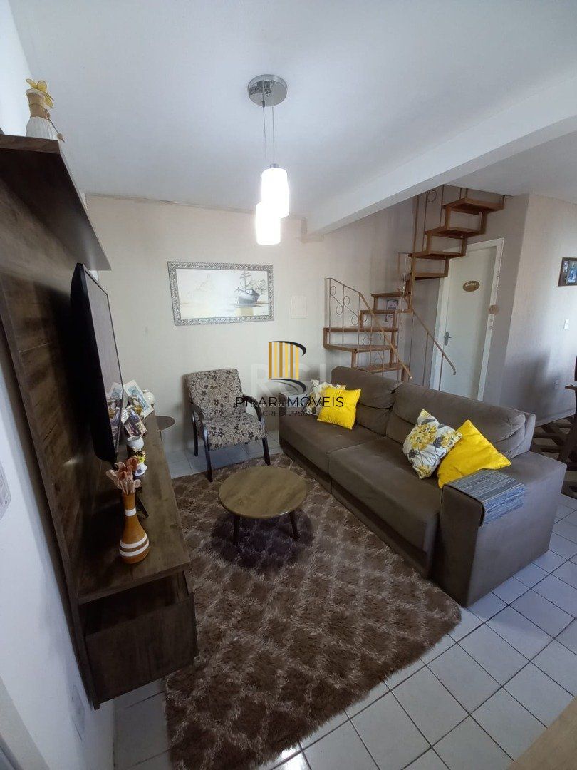 Casa 4 dormitórios no bairro Hípica
