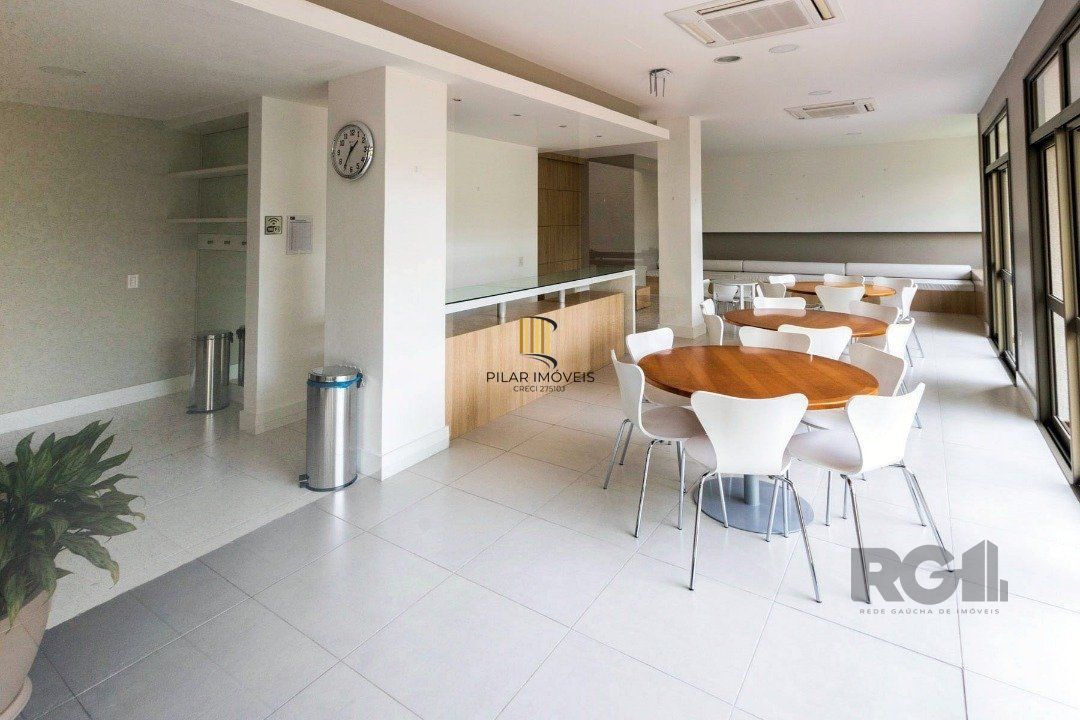 Apartamento 6 dormitórios no bairro Cavalhada