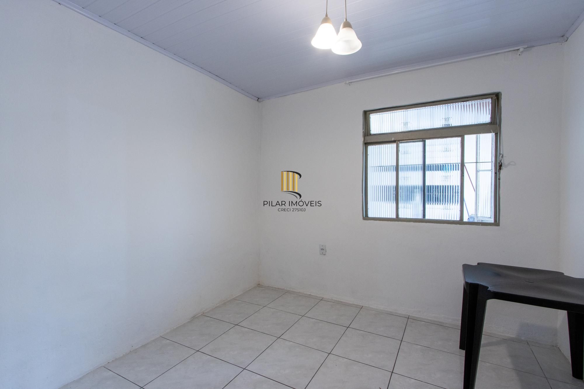 CASA TRÊS DORMITÓRIOS NA RESTINGA NOVA