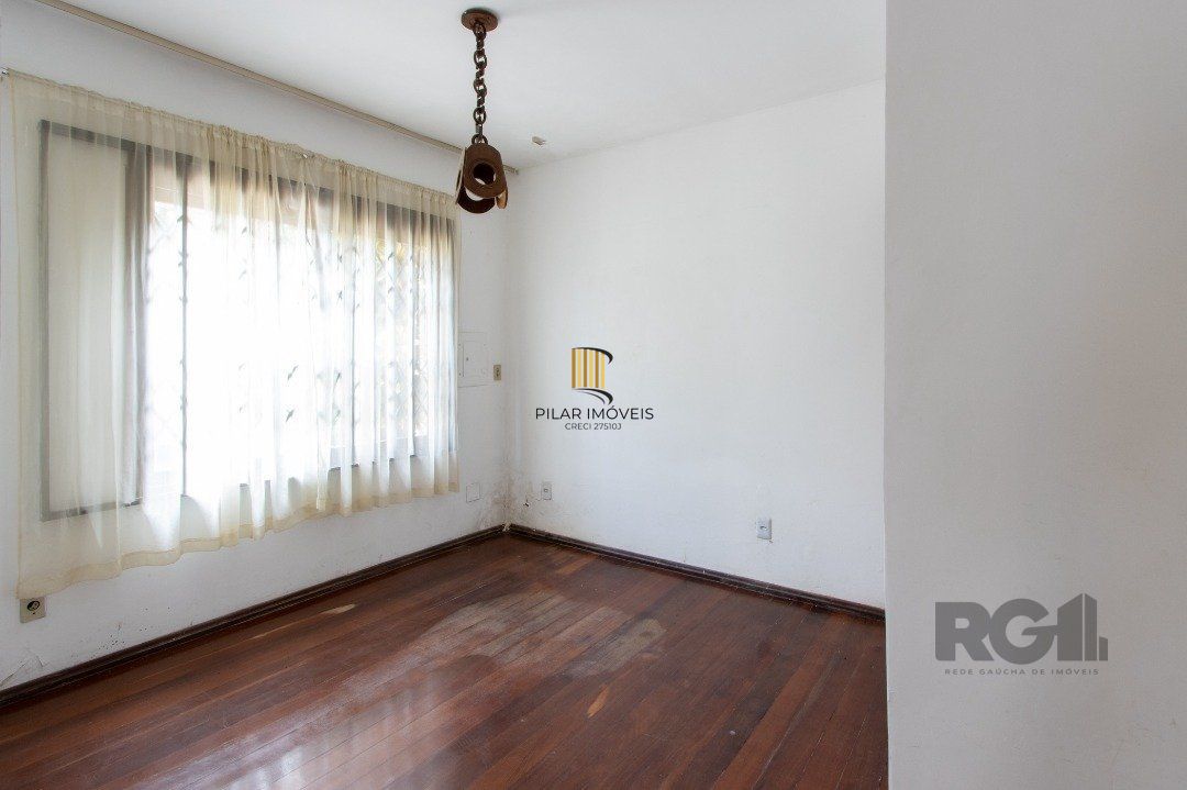 Casa para Venda - 205.5m², 3 dormitórios, sendo 2 suites, 3 vagas - Vila Nova