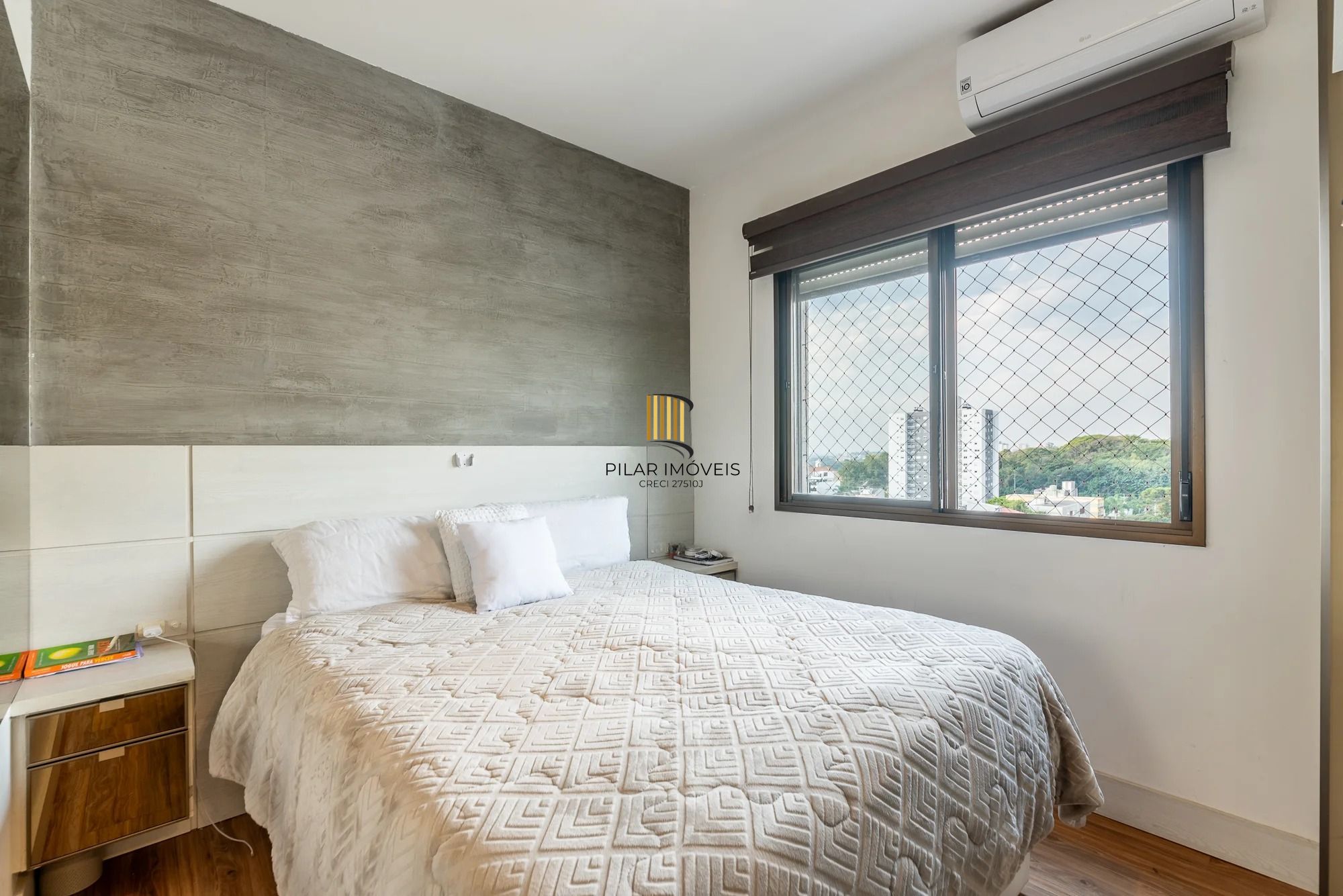 Cobertura com 203m² e 3 dormitórios, 1 suíte, 4 vagas no bairro Higienópolis