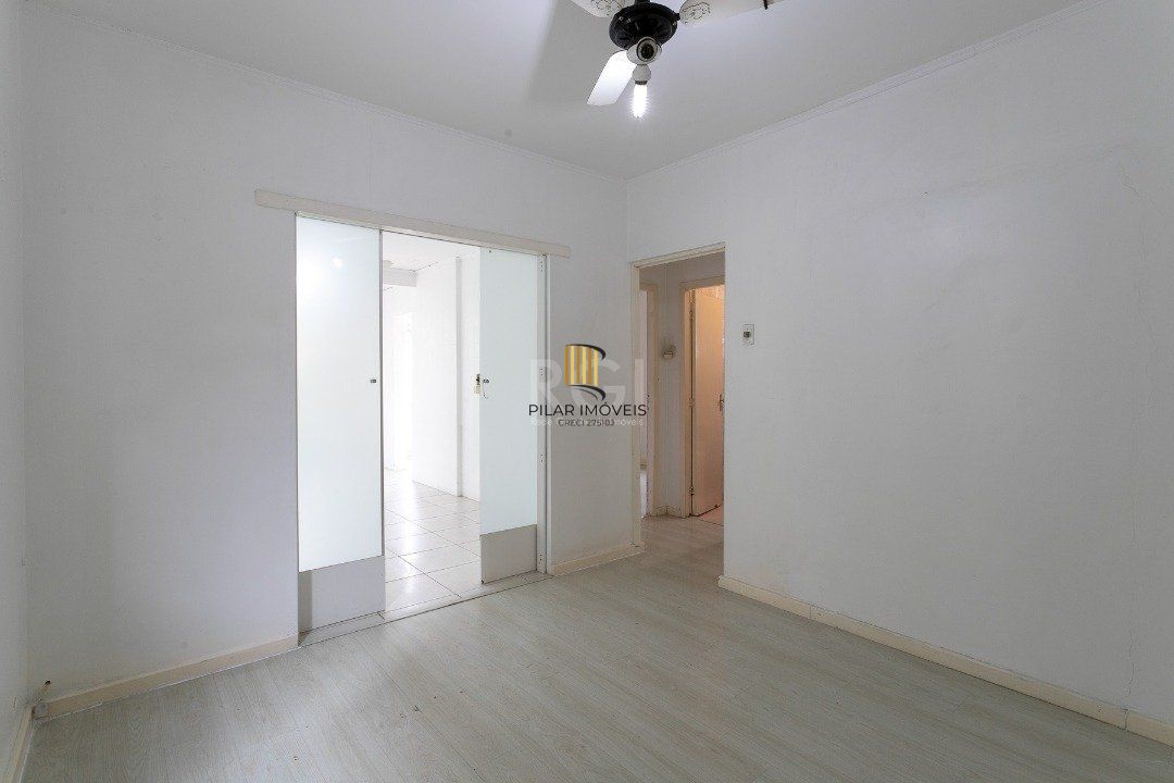 Casa para Venda - 0.01m², 5 dormitórios, 10 vagas - Petrópolis