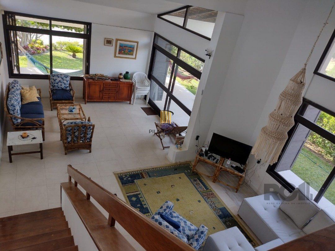 Casa 4 dormitórios no bairro Atlântida