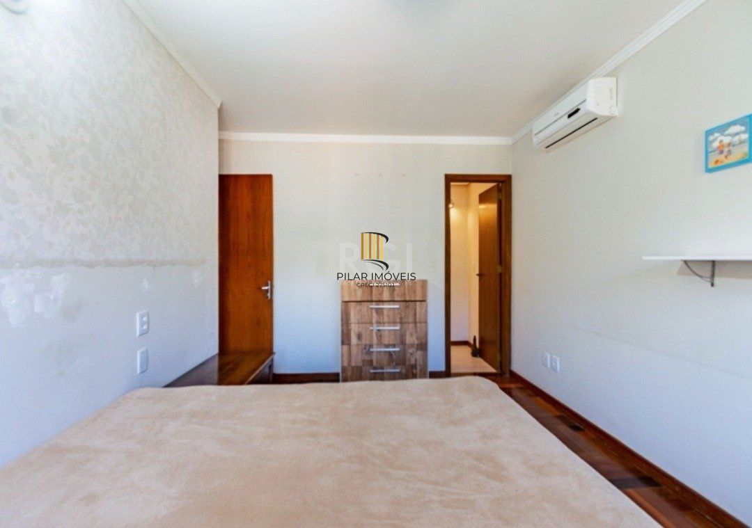 Casa para Venda - 255m², 3 dormitórios, sendo 1 suites, 3 vagas - Ipanema