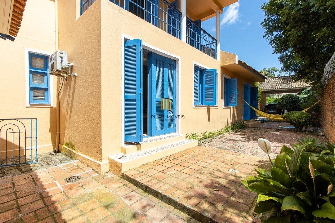 Casa 4 dormitórios no bairro Jardim Isabel