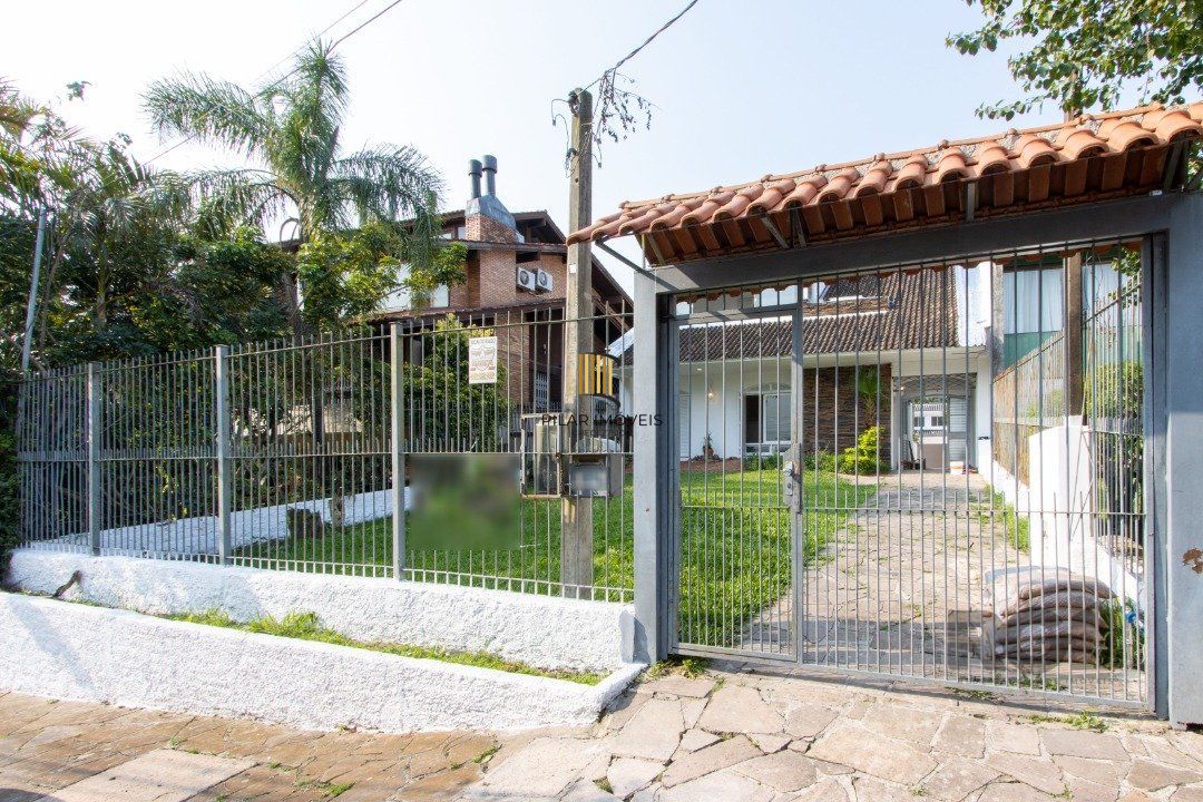 Casa para Venda - 337m², 3 dormitórios, sendo 1 suites, 3 vagas - Cristal