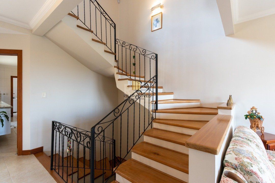 Casa para Venda - 358.78m², 3 dormitórios, sendo 1 suites, 3 vagas - Jardim Isabel