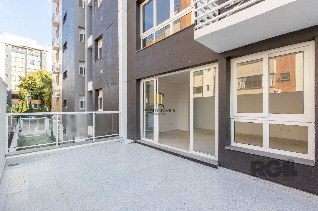 Cobertura para Venda - 214.34m², 3 dormitórios, sendo 3 suites, 2 vagas - Tristeza