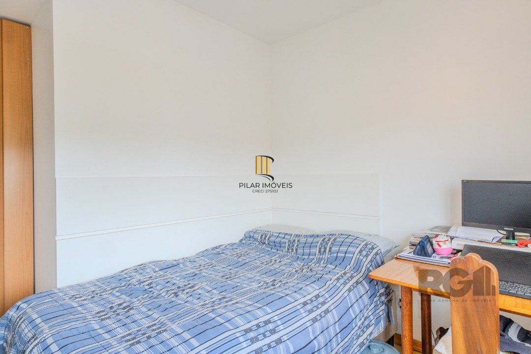Cobertura Horizontal,  3 quartos, 1 suite, piscina, condominio com infra, 2 vagas - Bairro Tristeza