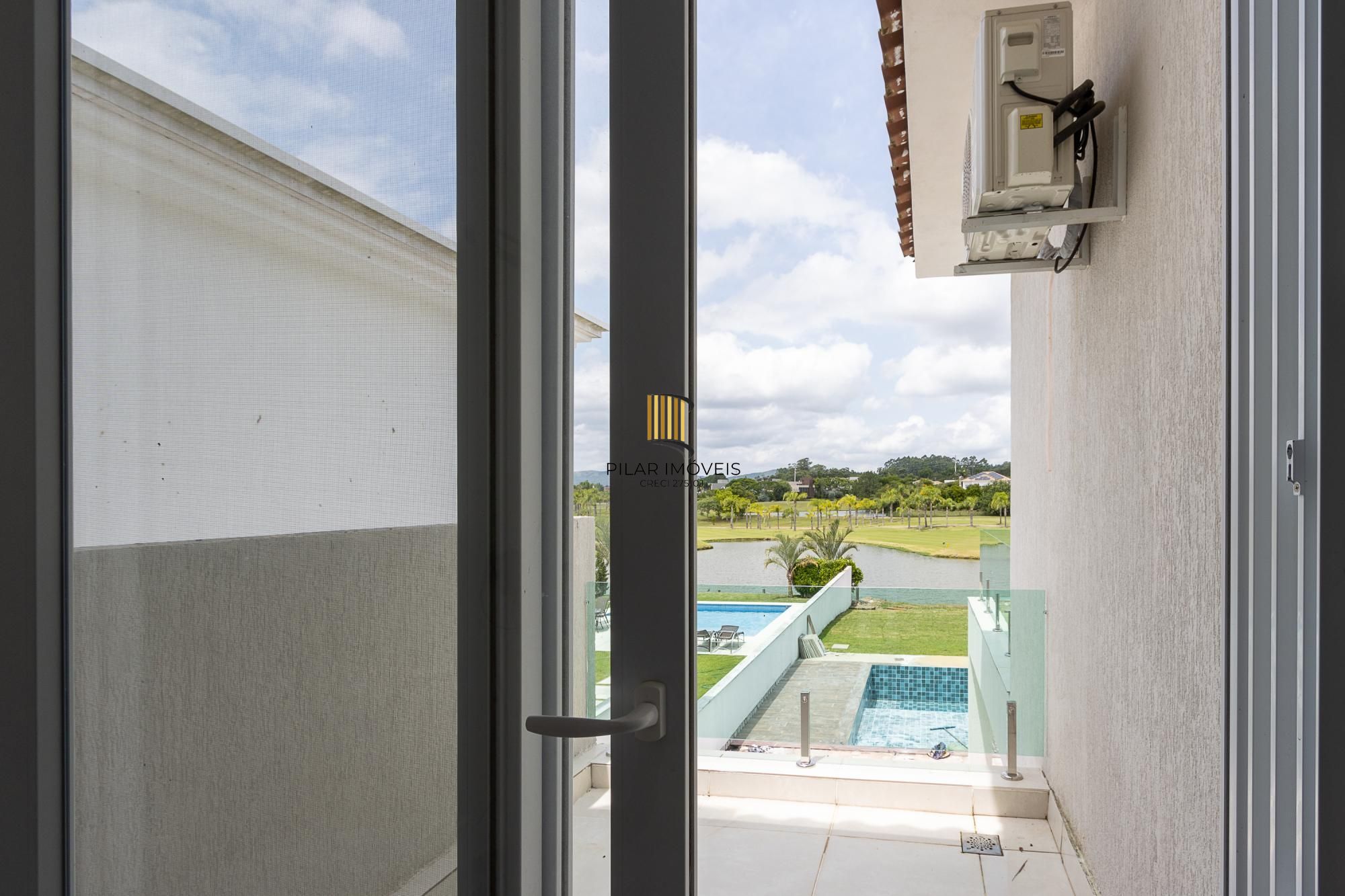 Excelente Casa à Venda no Condomínio Terra Ville