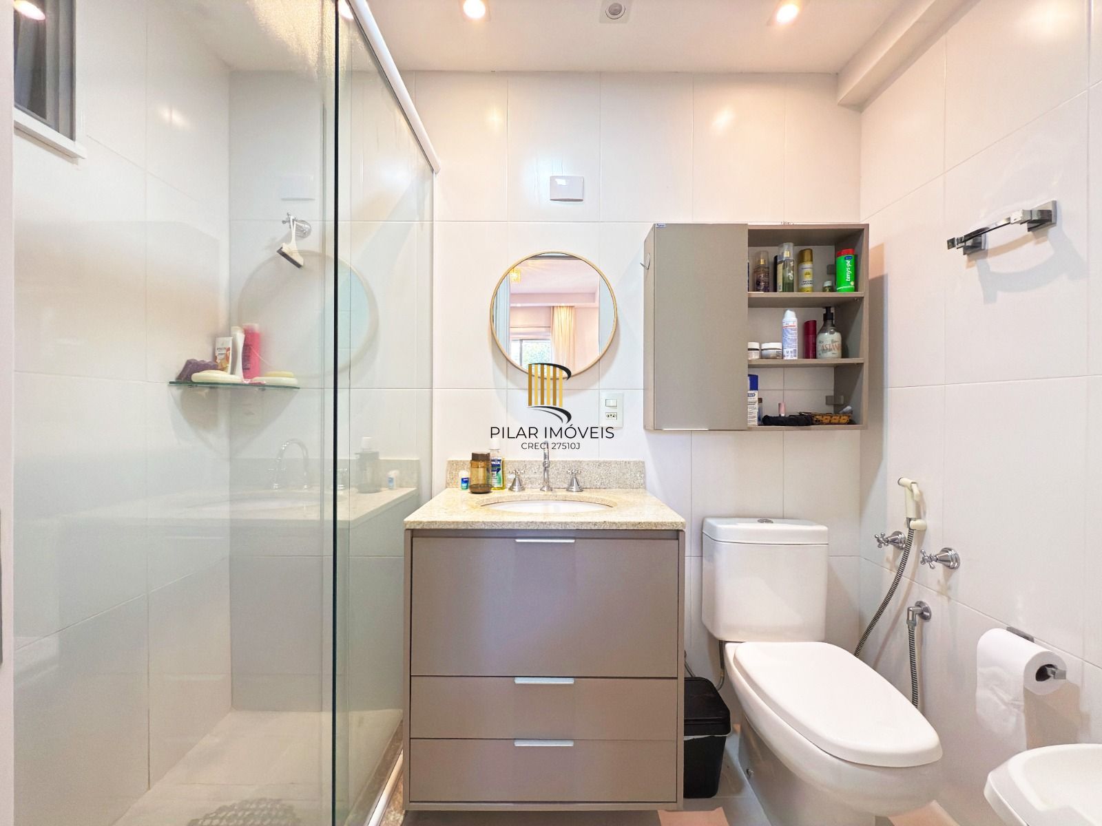 Excelente apartamento de 3 dormitórios, 1 suíte e 2 vagas de garagem.