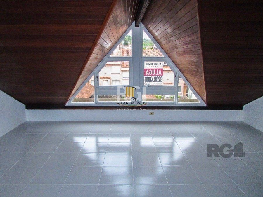 Casa em condomínio para Venda com 3 dormitórios, sendo 1 suites e 2 vagas no bairro Cristal