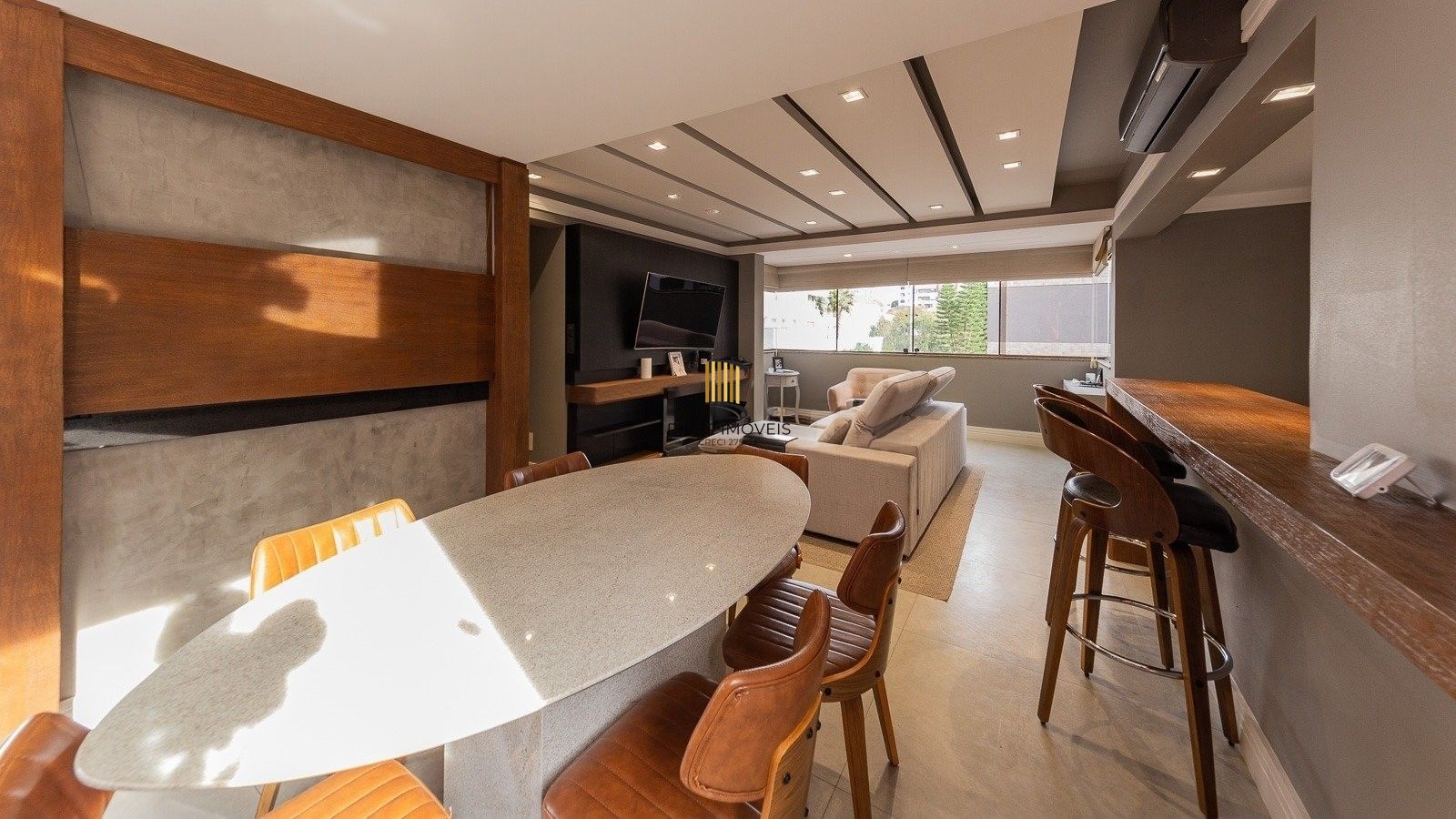 Apartamento Garden com 169m² e 2 dormitórios, 1 suíte, 2 vagas no bairro Petrópolis