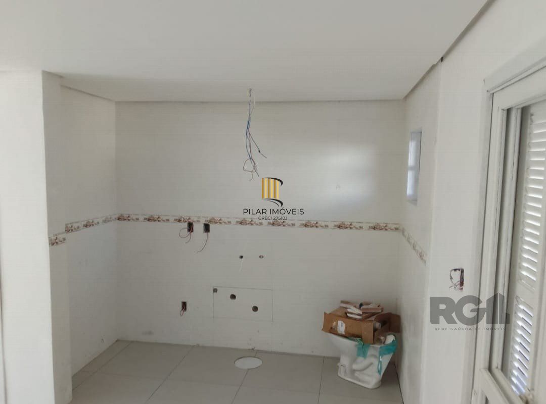 Casa 3 dormitórios no bairro Hípica