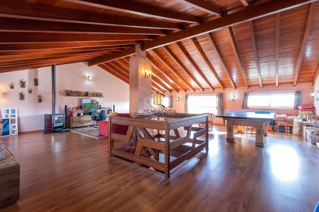 Casa para Venda - 342m², 3 dormitórios, sendo 2 suites, 2 vagas - Espírito Santo