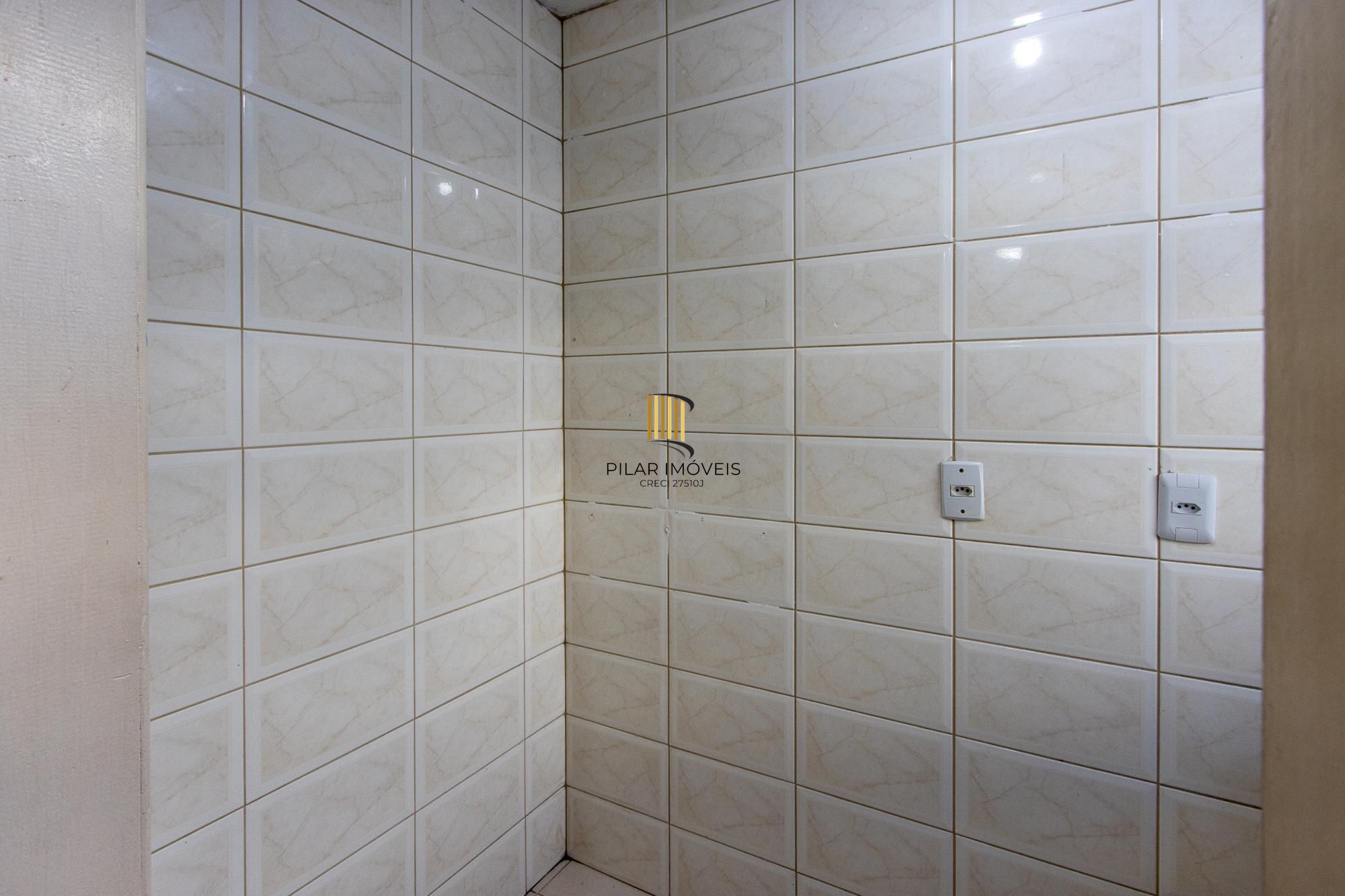 Apartamento de 2 dormitórios no bairro Camaquã.