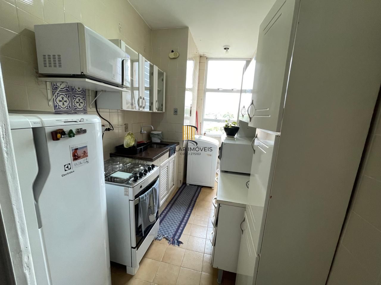 Apartamento de 01 dormitório, semimobiliado, bairro Praia de Belas, em Porto Alegre com 45,19m2!