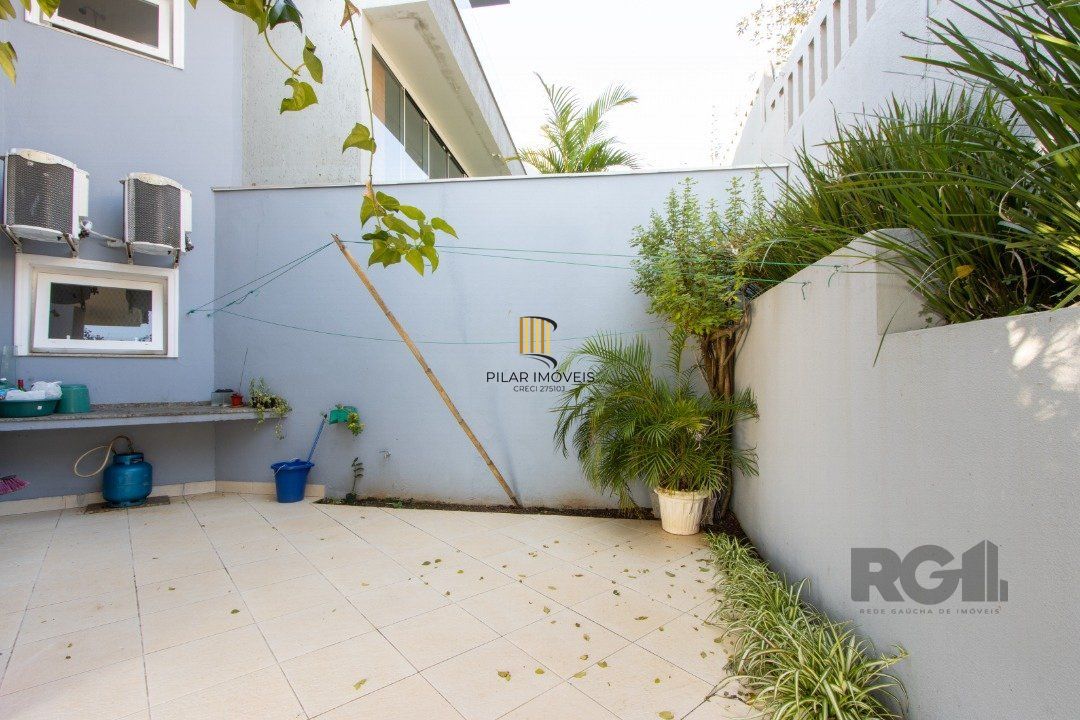 Casa de Condomínio 3 dormitórios no bairro Vila Nova