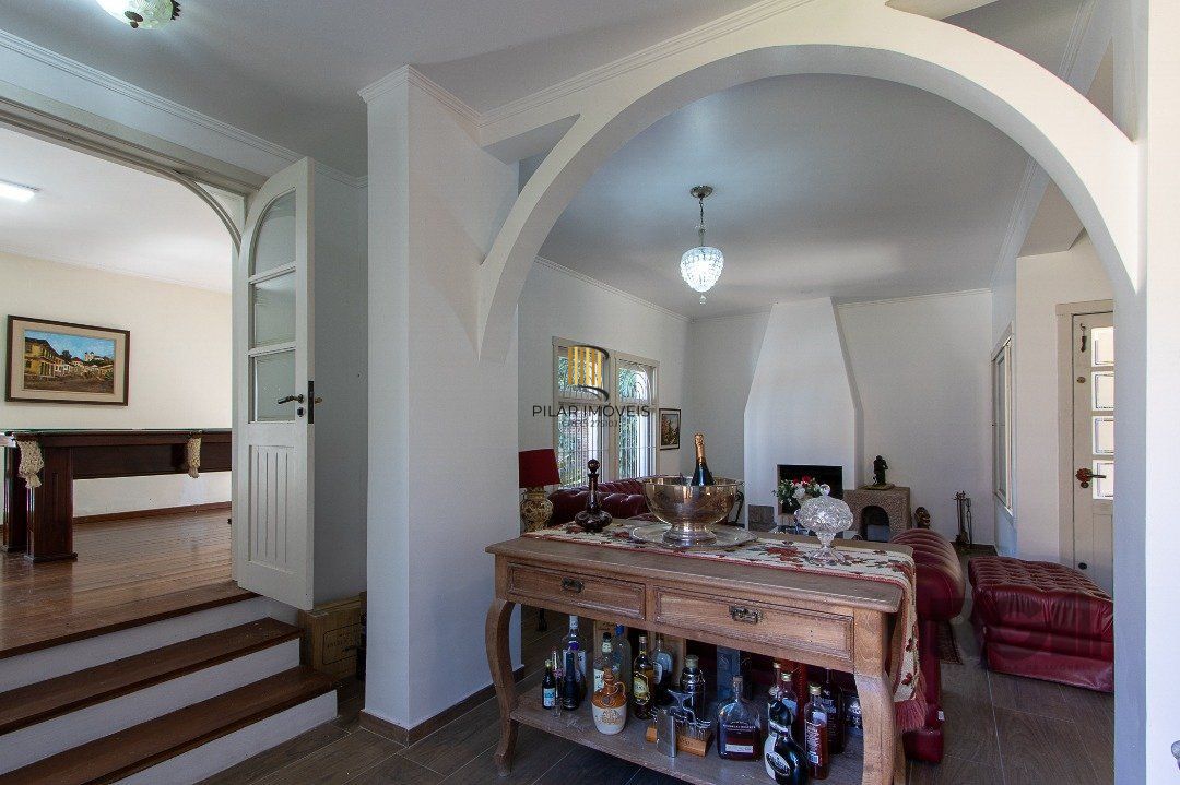 Casa 4 dormitórios no bairro Jardim Isabel