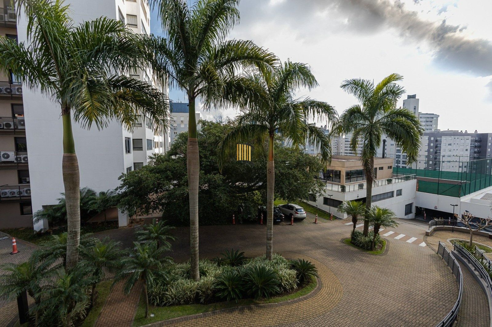 Apartamento 136 m² 3 suítes e 3 vagas de garagem no bairro Chácara das Pedras.