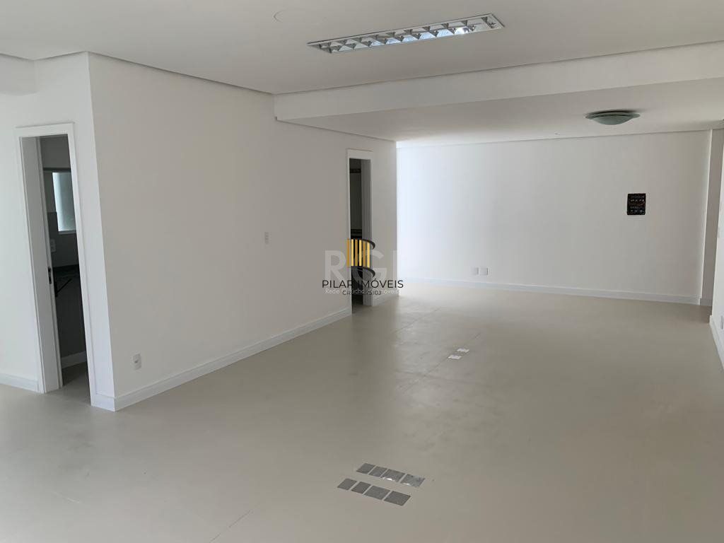 Sala comercial na Getúlio Vargas com 81,92m² privativos