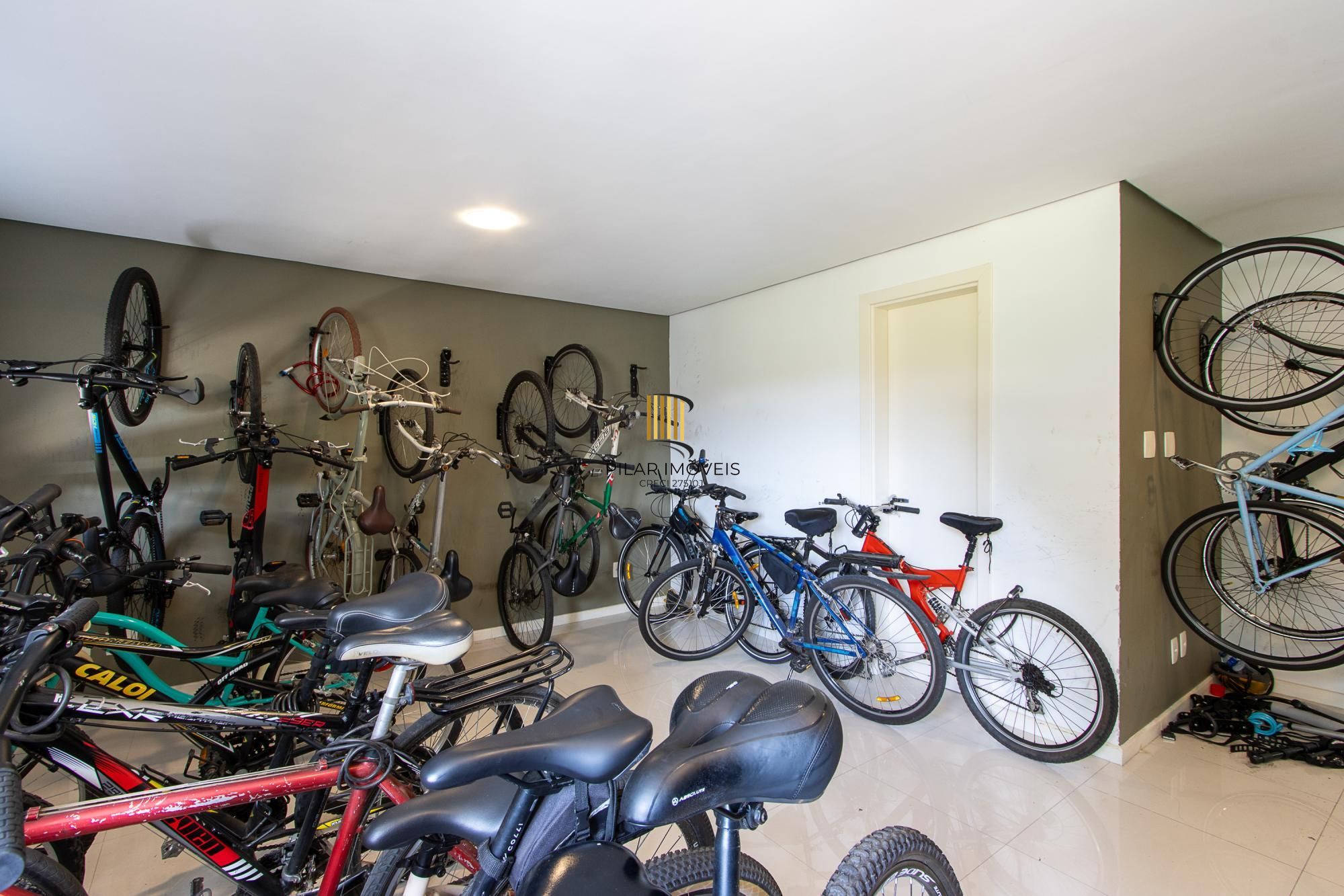 Apartamento MOBILIADO à venda - 2 dormitórios, suíte - Vista  perene