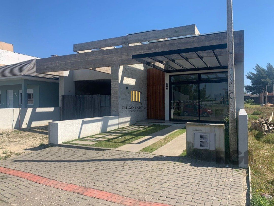 Casa 3 dormitórios no bairro Praia da Conceição