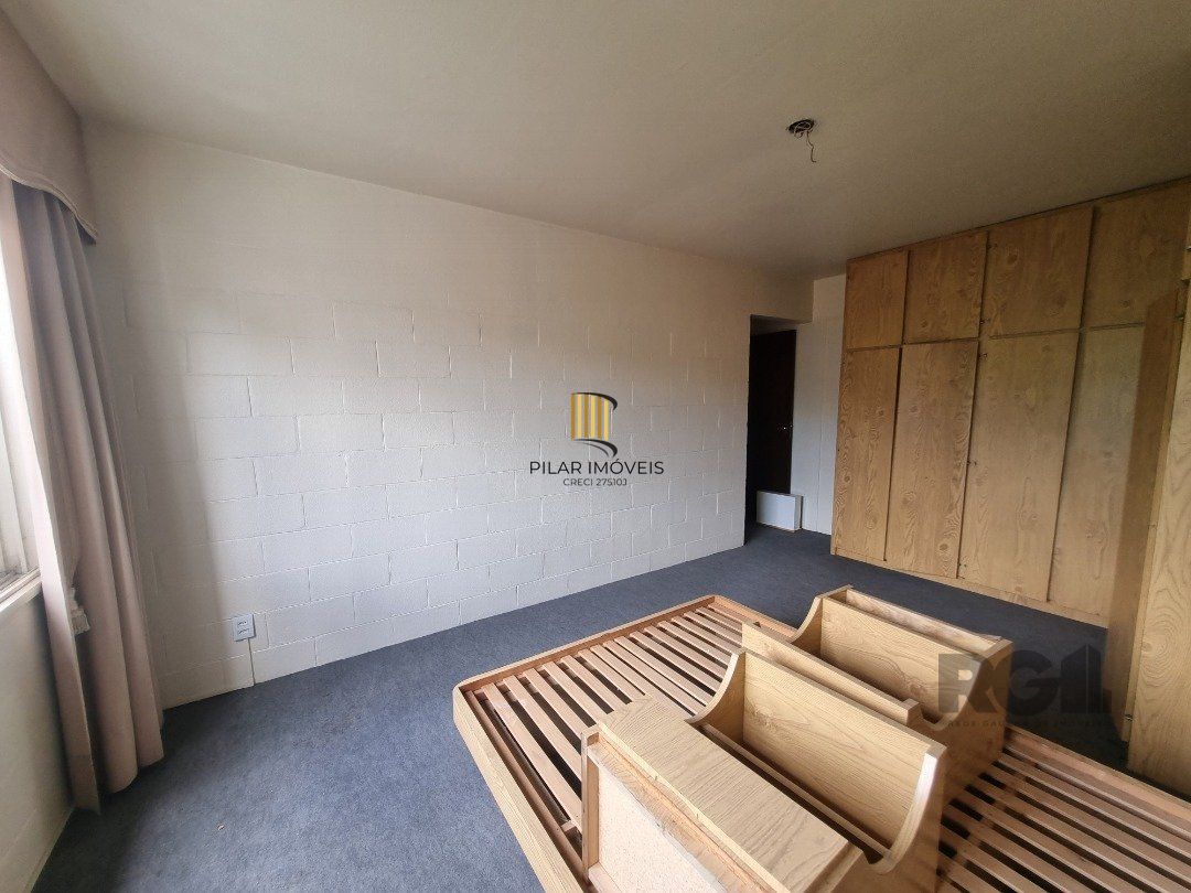 Apartamento, 2 quartos, 1 vaga escriturada, elevador - Bairro Bom Fim