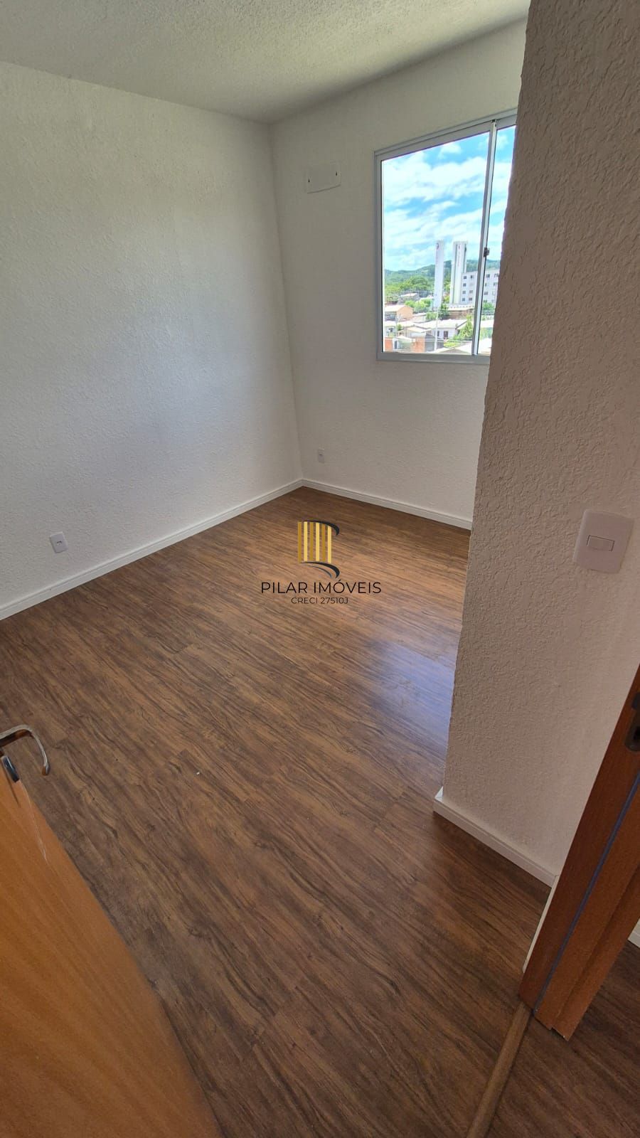 Apartamento 2 dormitórios no bairro Restinga