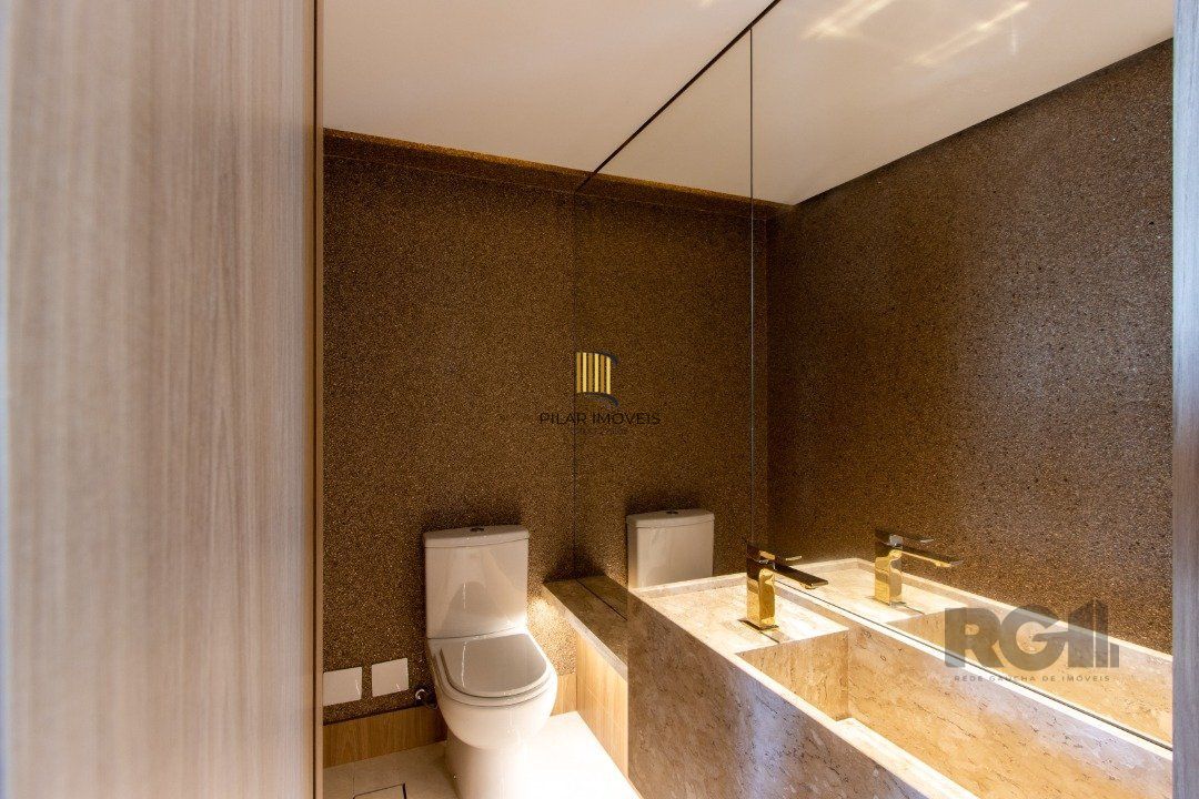 Duplex para Venda - 128.73m², 3 dormitórios, sendo 1 suites, 3 vagas - Cristal