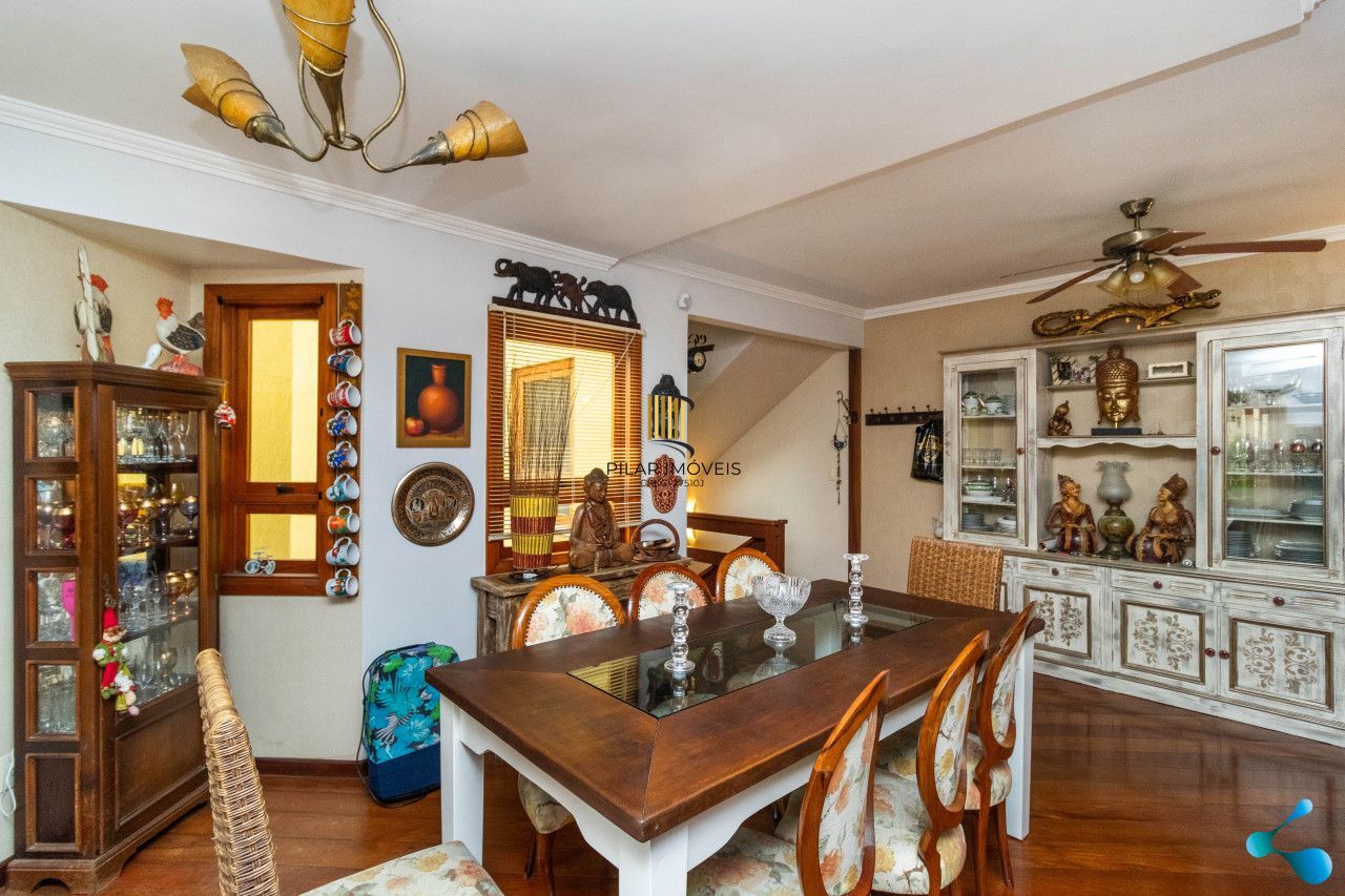 Casa 4 dormitórios no bairro Tristeza
