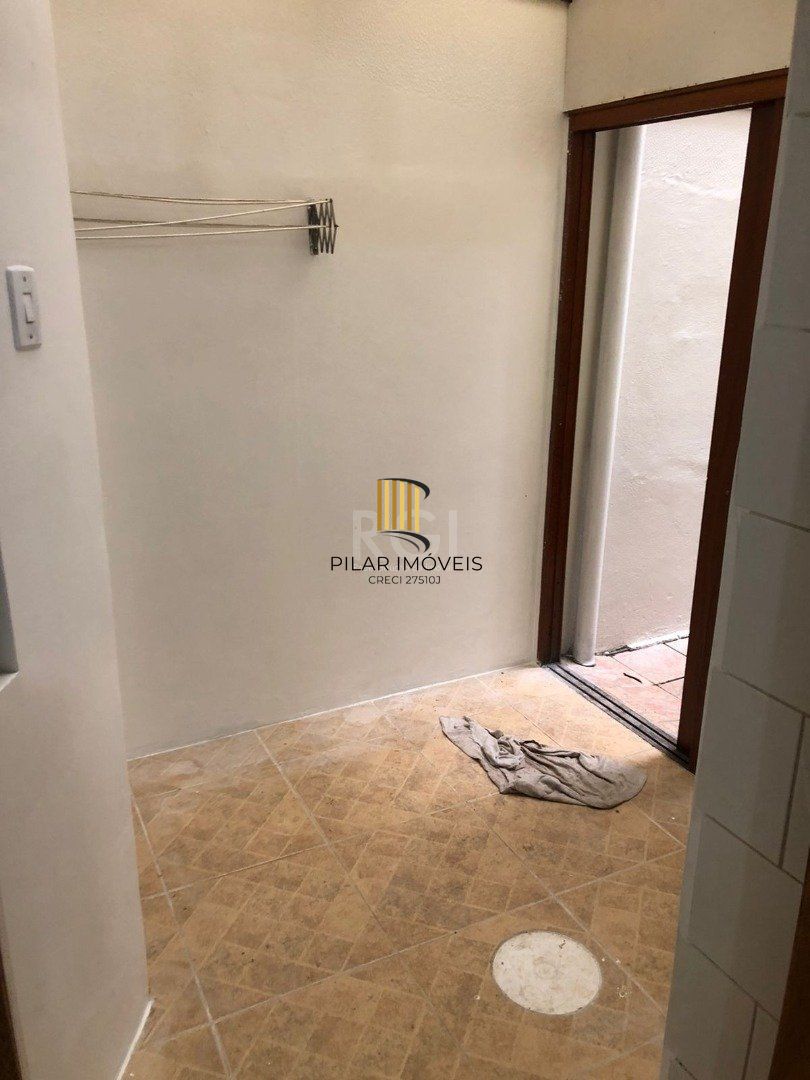 Apartamento para Venda - 77m², 3 dormitórios, Petrópolis