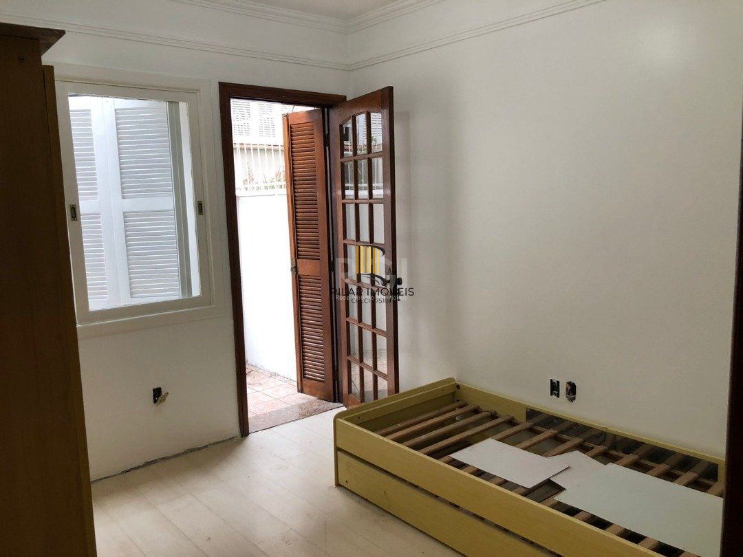 Apartamento para Venda - 77m², 3 dormitórios, Petrópolis