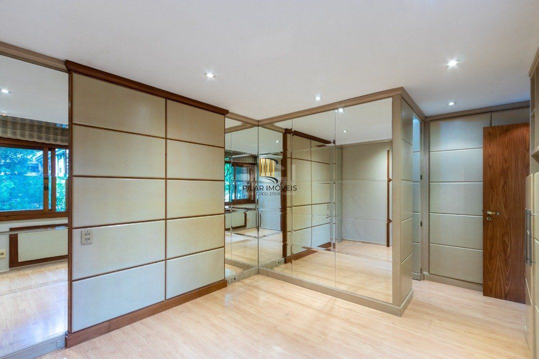 Casa Condominio para Venda - 215.81m², 4 dormitórios, sendo 1 suites, 2 vagas - Tristeza