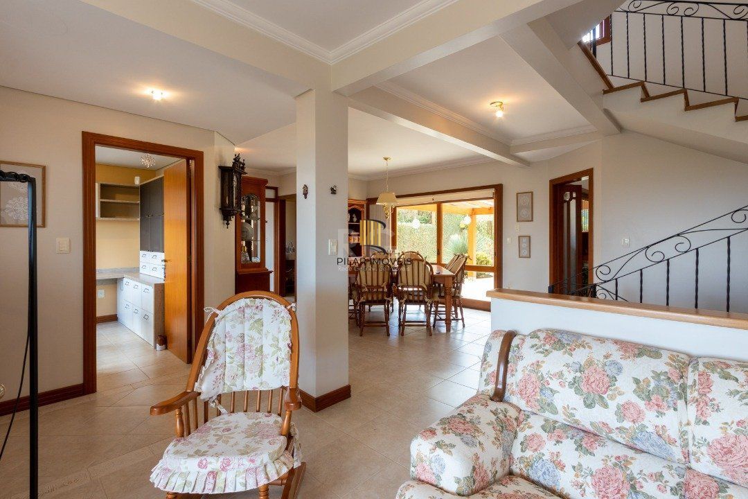 Casa para Venda - 358.78m², 3 dormitórios, sendo 1 suites, 3 vagas - Jardim Isabel