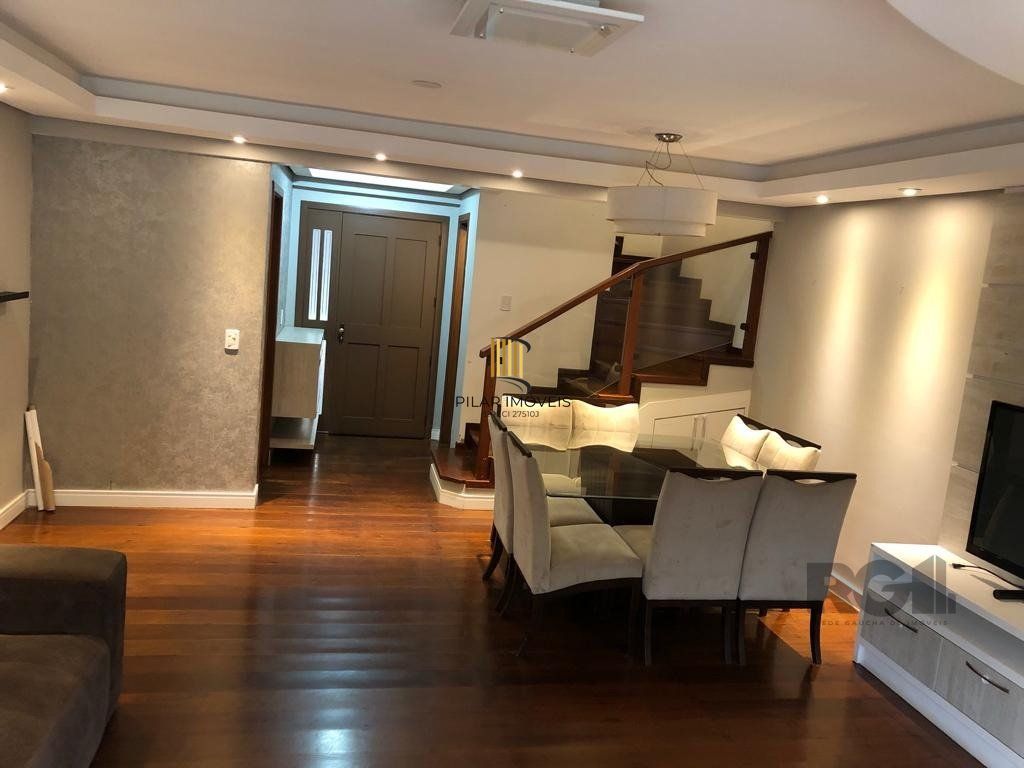 Casa de Condomínio 4 dormitórios no bairro Vila Assunção
