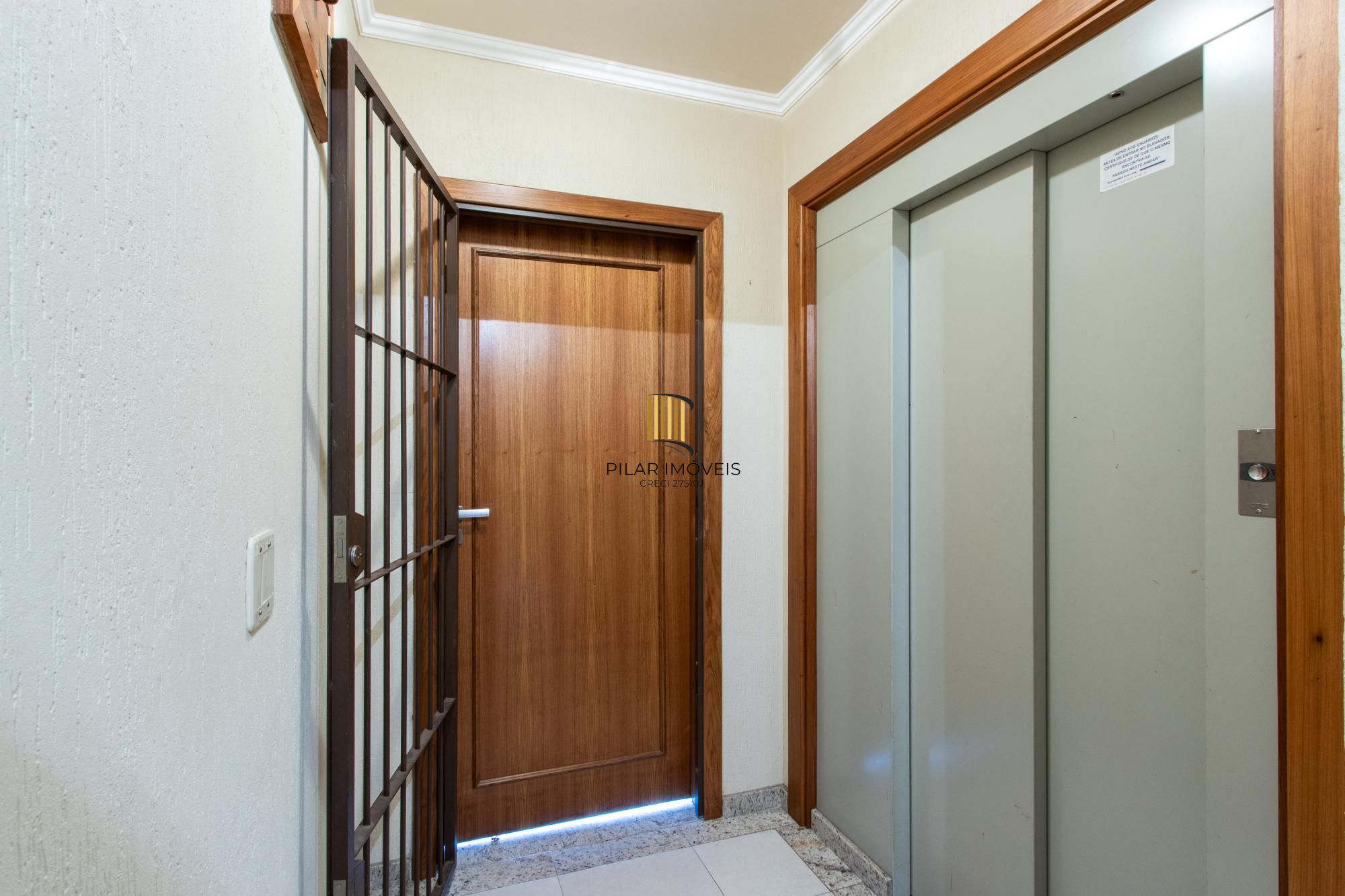 Apartamento 4 dormitórios no bairro Passo da Areia