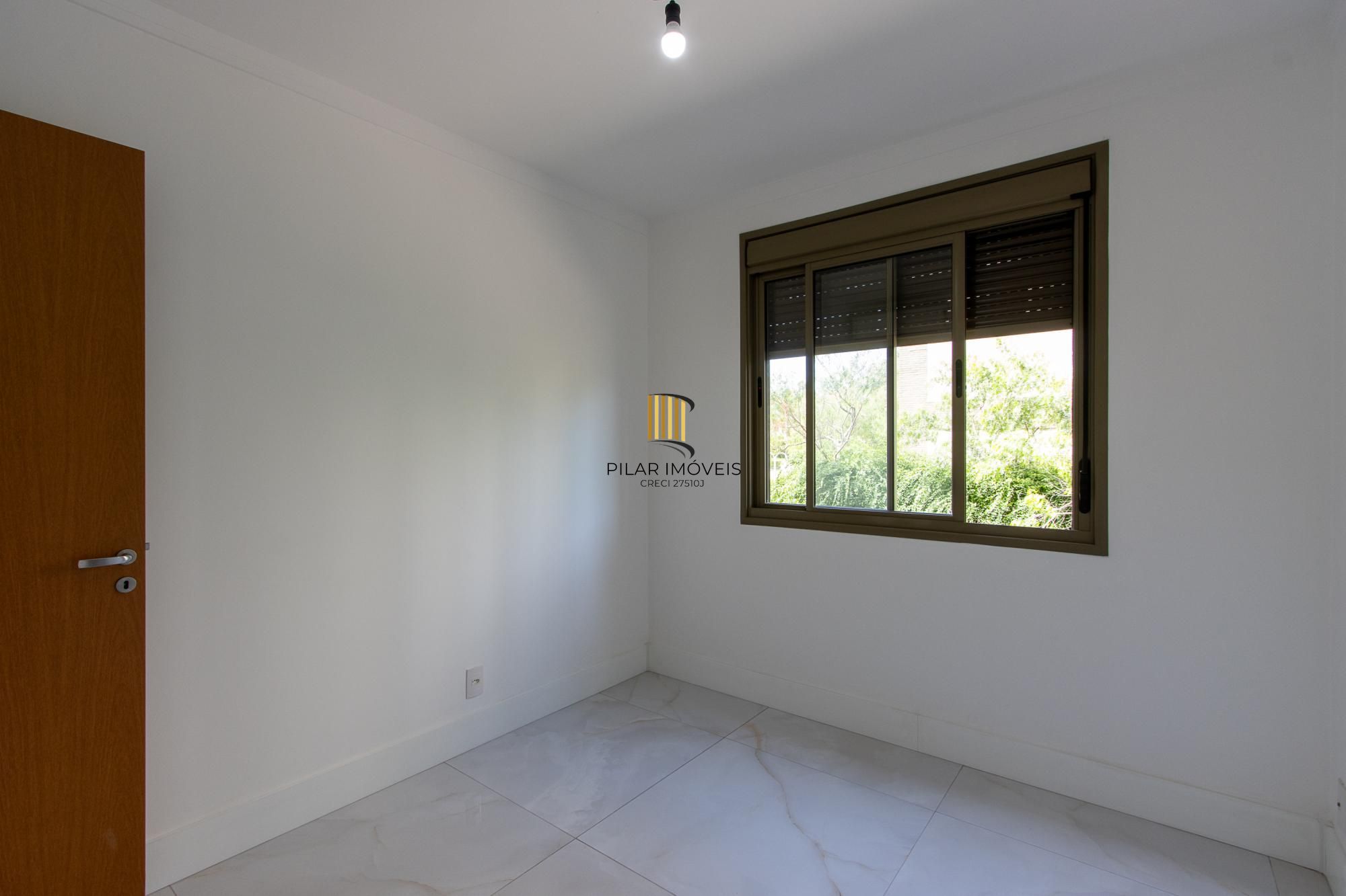 Apartamento totalmente reformado e impecável para locação - 3 quartos sendo uma suíte - Bairro Cavalhada