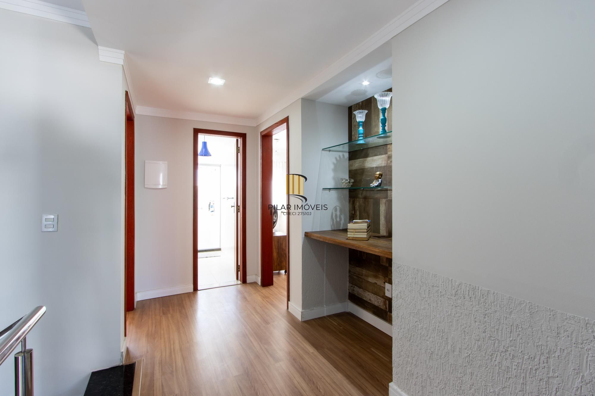 Casa de Condomínio 3 dormitórios no bairro Aberta dos Morros