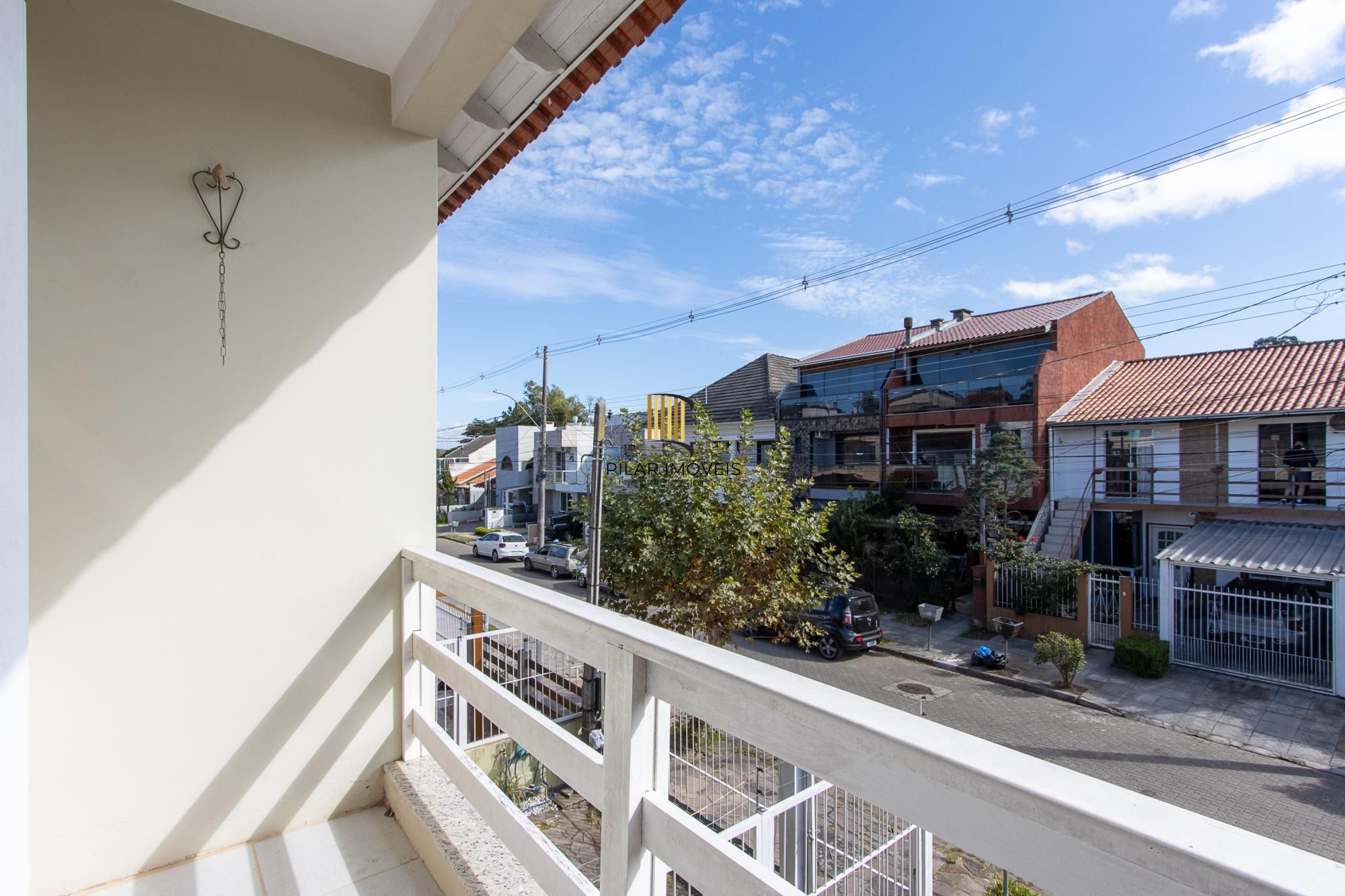 Casa de Condomínio 3 dormitórios no bairro Hípica