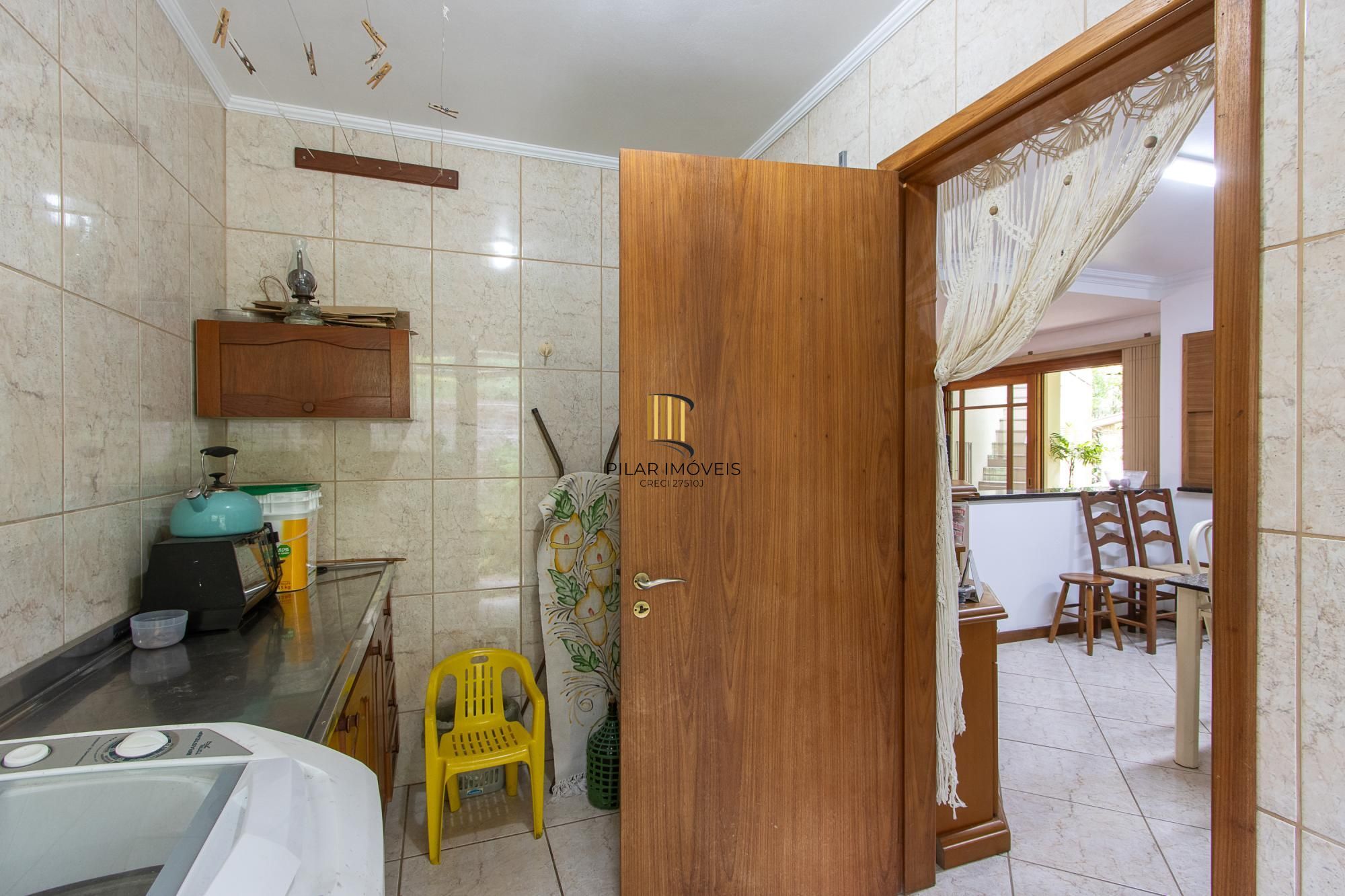 Casa térrea, nova, 3 quartos, 1 suite - Bairro Belém Velho