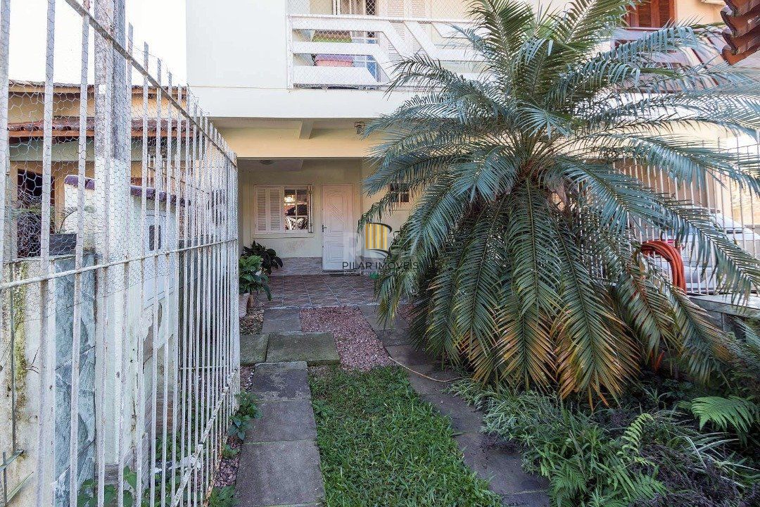 Casa para Venda - 124m², 2 dormitórios, sendo 1 suites, 2 vagas - Hípica