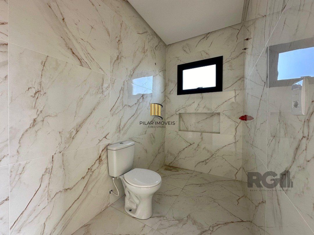 Casa de Condomínio 3 dormitórios no bairro Dubai