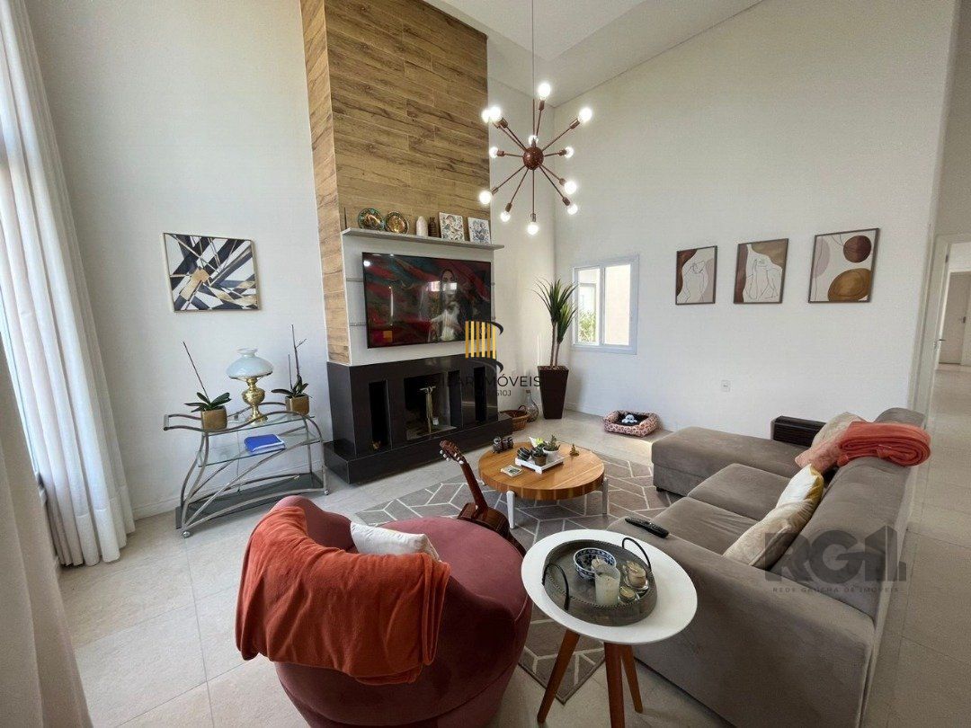 Casa de Condomínio 3 dormitórios no bairro Dubai