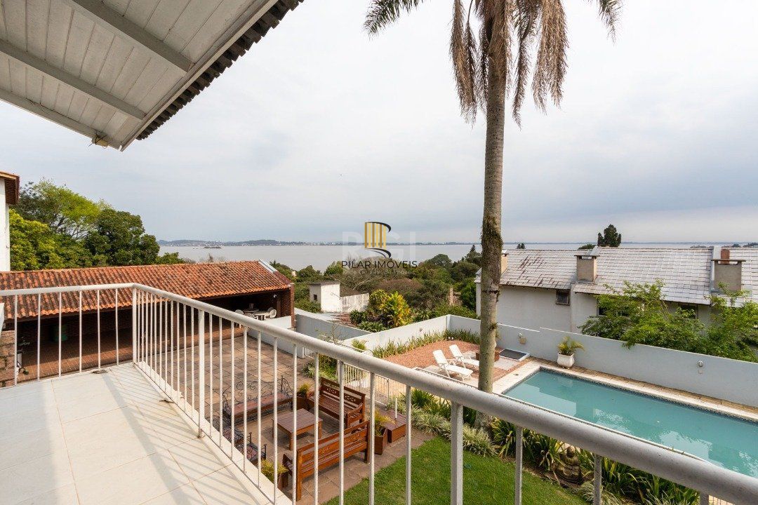 Casa para Venda - 312m², 5 dormitórios, sendo 3 suites, 6 vagas - Vila Conceição