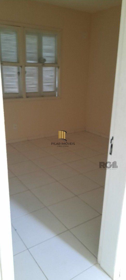 Oportunidade Imperdível: Prédio com 4 Apartamentos, Pátio e 2 Vagas de Garagem