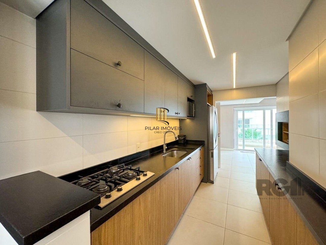 Apartamento para Venda - 138.33m², 3 dormitórios, sendo 1 suites, 3 vagas - Centro