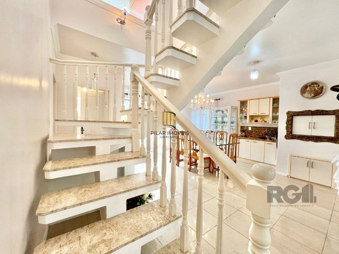 Magnífica casa  linda, 360m2  de  área  construída